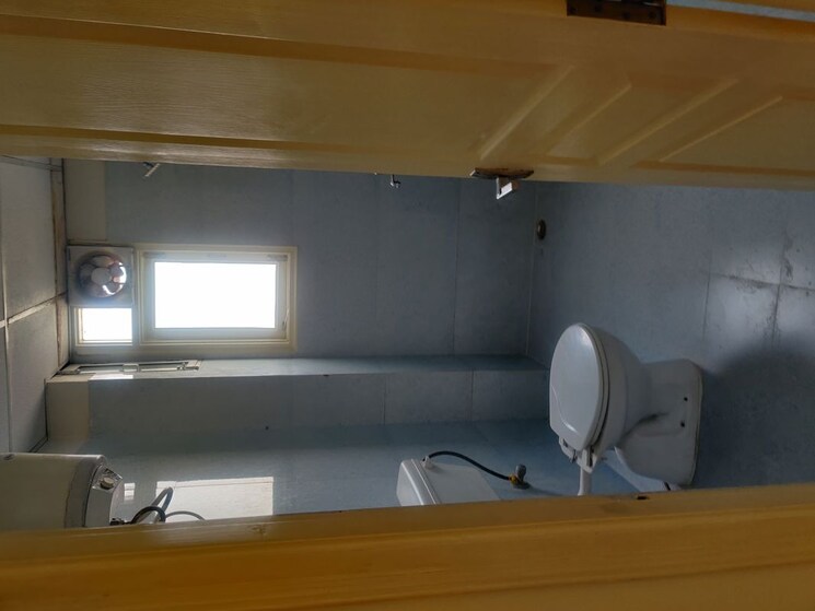 Bathroom, dhanuka-sunshine-symphony 3 Bedroom 1430 Sq.Ft. Apartment In Ajmer Road Jaipur 9731041