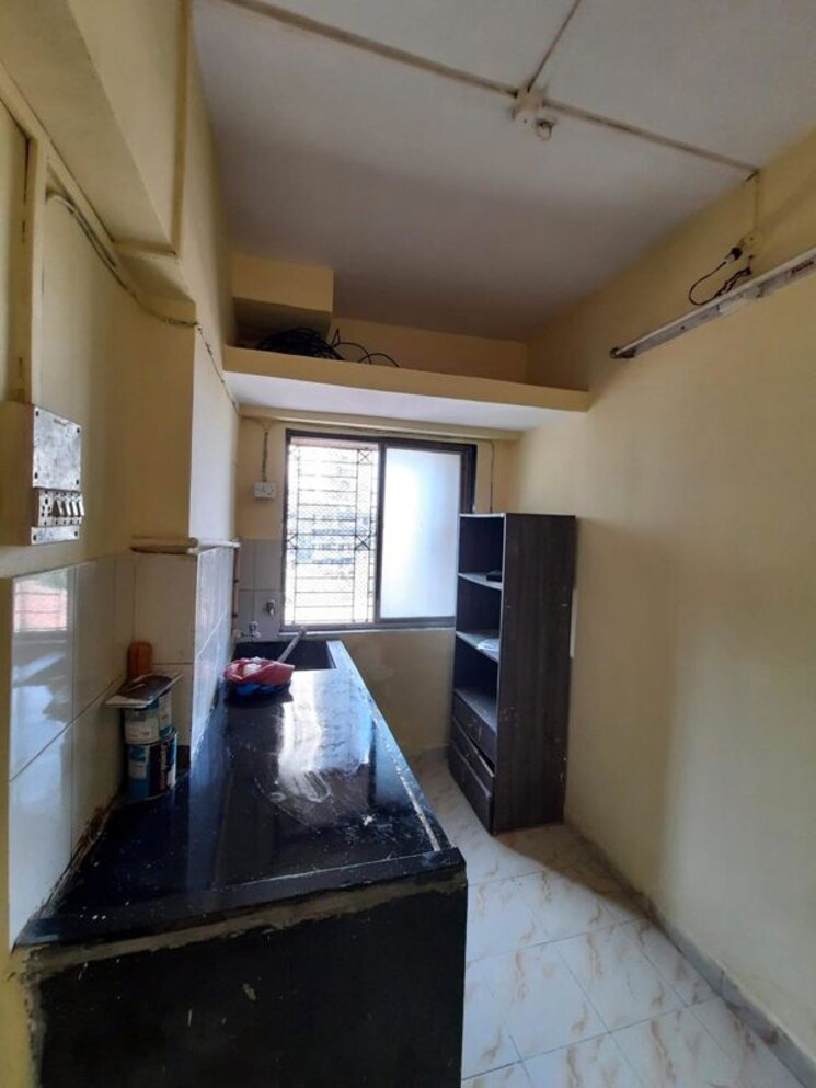 Kitchen, shree-sai-complex 1 RK 300 Sq.Ft. Apartment In Prabhadevi Mumbai 9826318