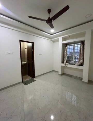 Room in 3 BHK Apartment at Besa – for Rent