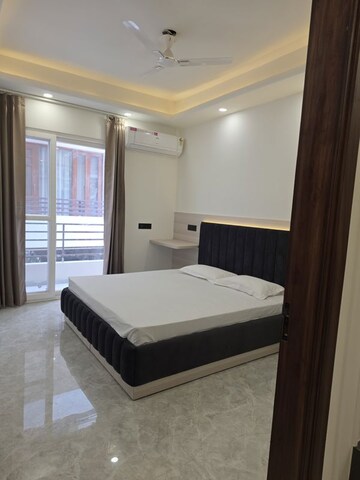 Bedroom in 2 BHK Builder Floor at Sushant Lok I – for Rent