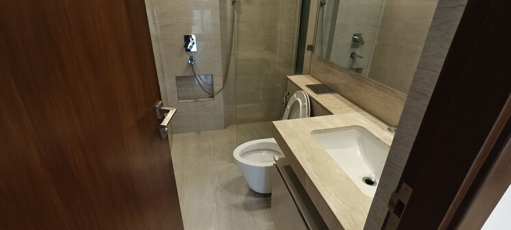 Bathroom, castle-rock 2 Bedroom 777 Sq.Ft. Apartment In Powai Mumbai 9826331
