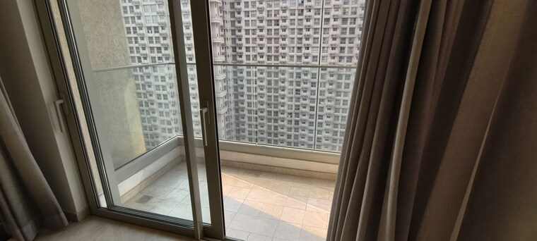 Balcony, castle-rock 2 Bedroom 777 Sq.Ft. Apartment In Powai Mumbai 9826331