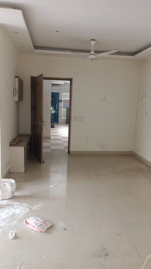 Room in 3 BHK Apartment at Aditya Celebrity Homes, Sector 76 – for Rent