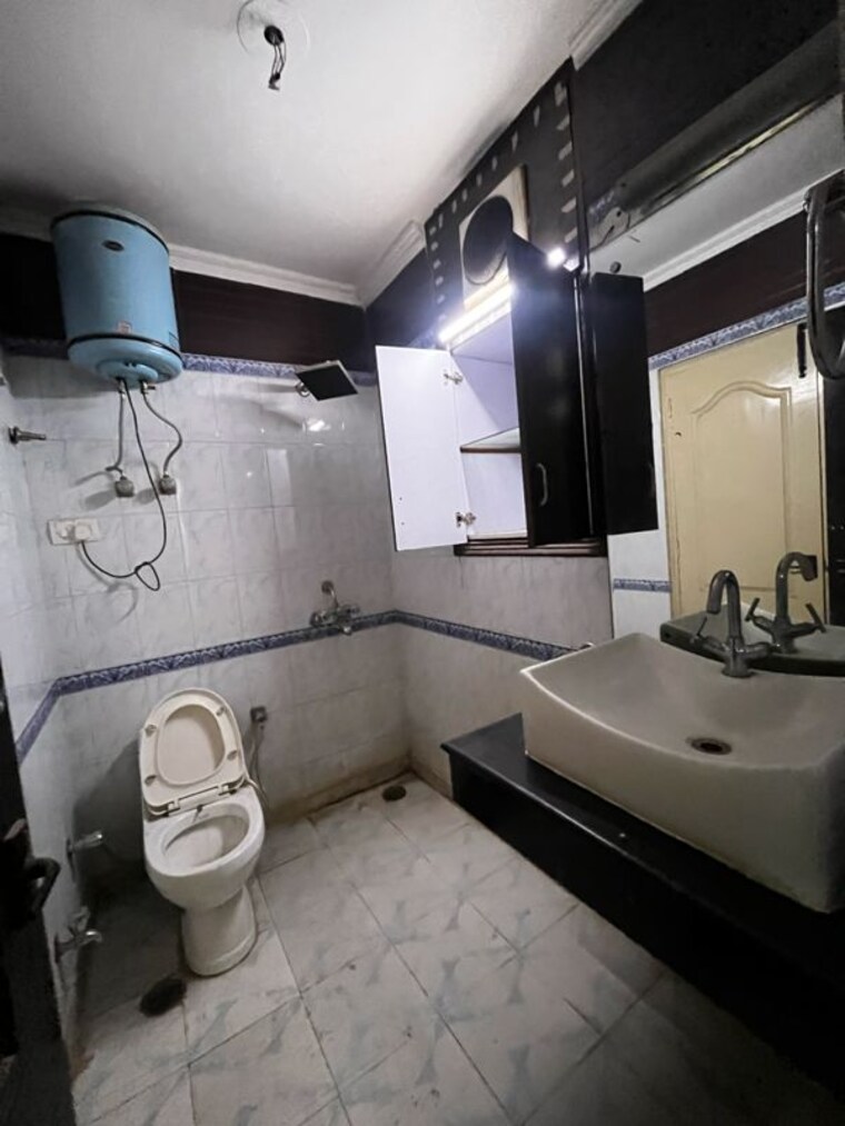 Kitchen, sushant lok i 3 Bedroom 1745 Sq.Ft. Builder Floor In Sushant Lok I Gurgaon 9826342