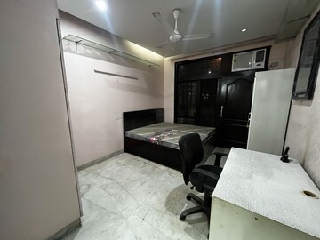 Team Area in 3 BHK Builder Floor at Sushant Lok I – for Rent