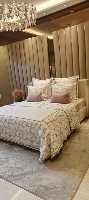 Bedroom in 2 BHK Apartment at Marathon Monte South, Byculla West – for Rent