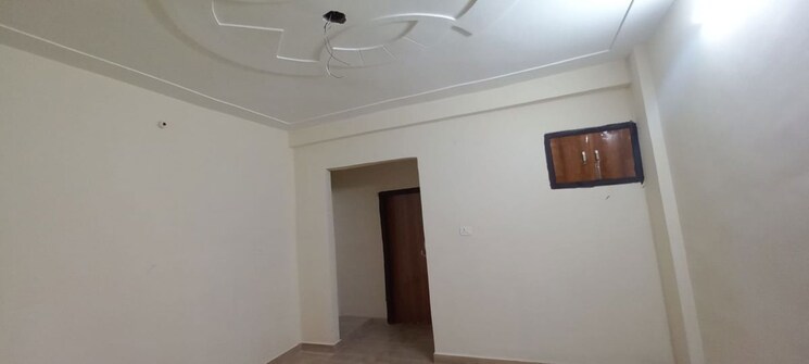Room, sector 56 1.5 Bedroom 1150 Sq.Ft. Independent House In Sector 56 Noida 9826399