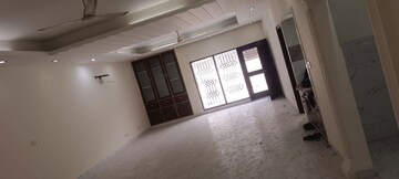 Room in 3 BHK Independent House at Sector 55 – for Rent