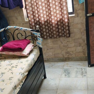 Bedroom in  Pg at Patlipada – for Rent