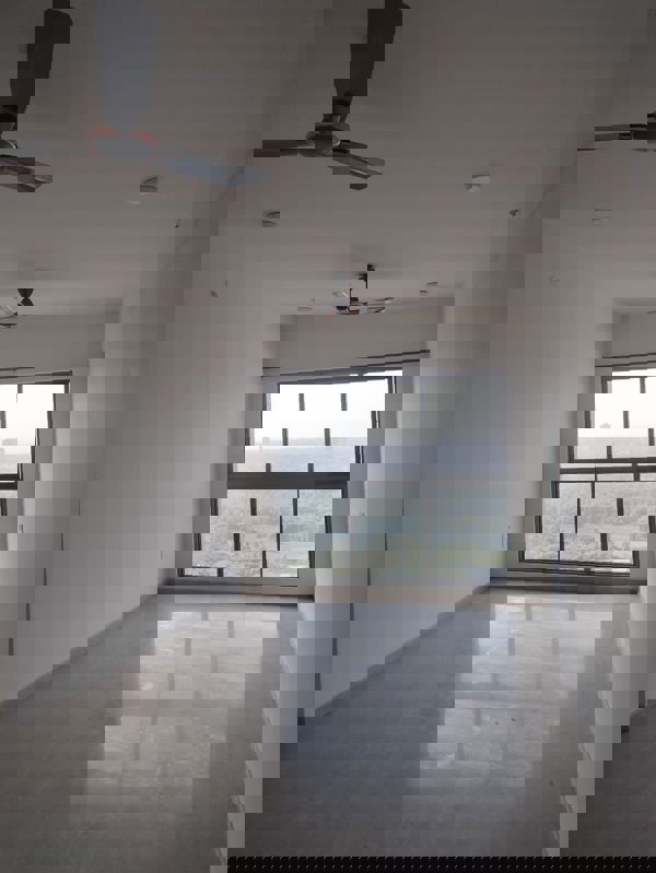 2 BHK Apartment For Rent in Raj Infinia