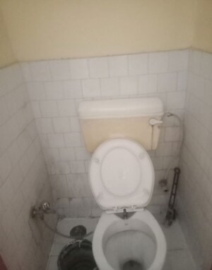 1 BHK Independent House For Rent in Aliganj