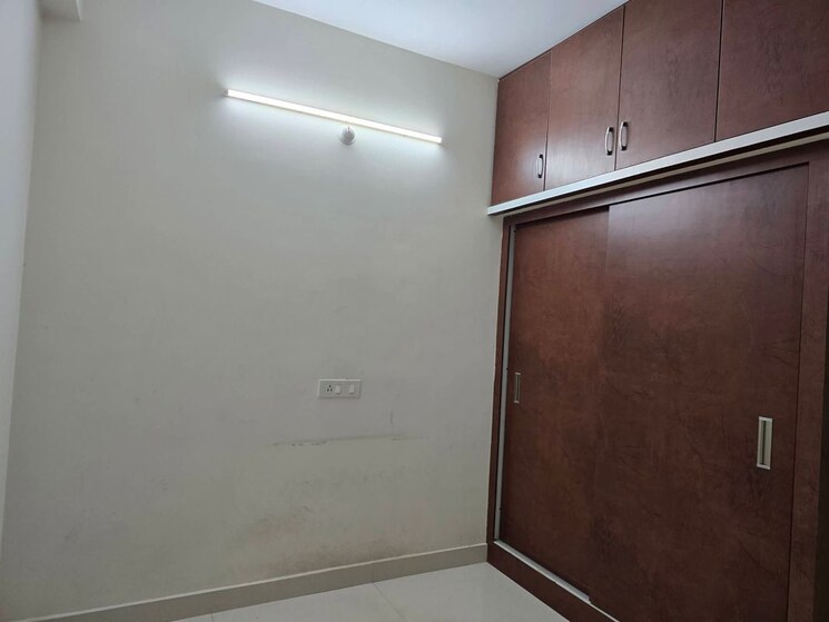 Room, kondapur 2 Bedroom 1150 Sq.Ft. Apartment In Kondapur Hyderabad 9826438