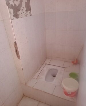 Bathroom in 1 RK Villa at Aliganj – for Rent