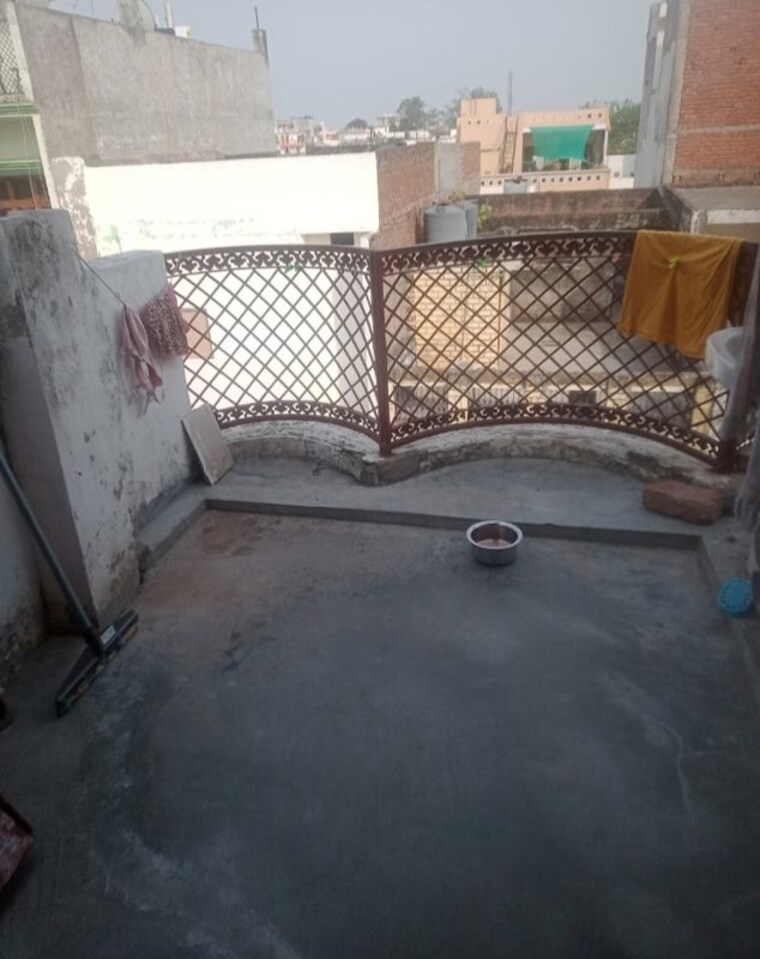 Balcony, aliganj 1 RK 900 Sq.Ft. Villa In Aliganj Lucknow 9826439