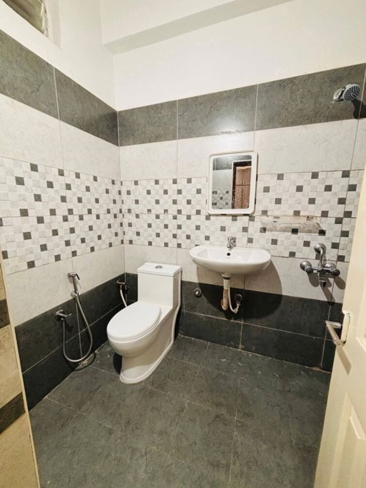 Team Area, kondapur 1 Bedroom 450 Sq.Ft. Apartment In Kondapur Hyderabad 9826444