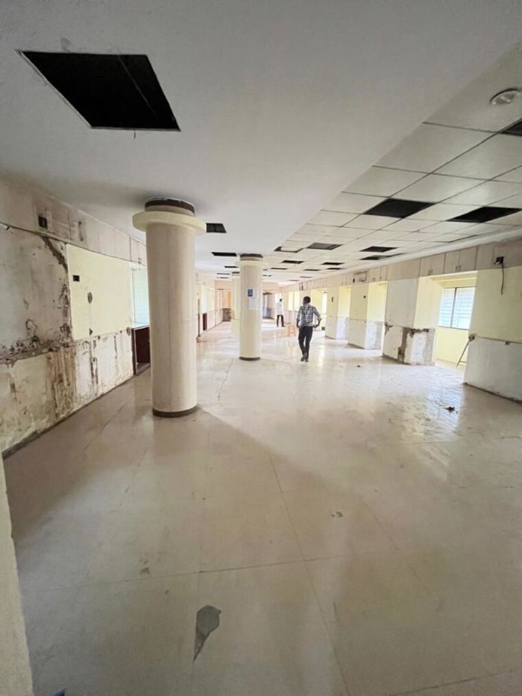 Floor Plan, marine lines Commercial Office Space 2200 Sq.Ft. In Marine Lines Mumbai 9826448