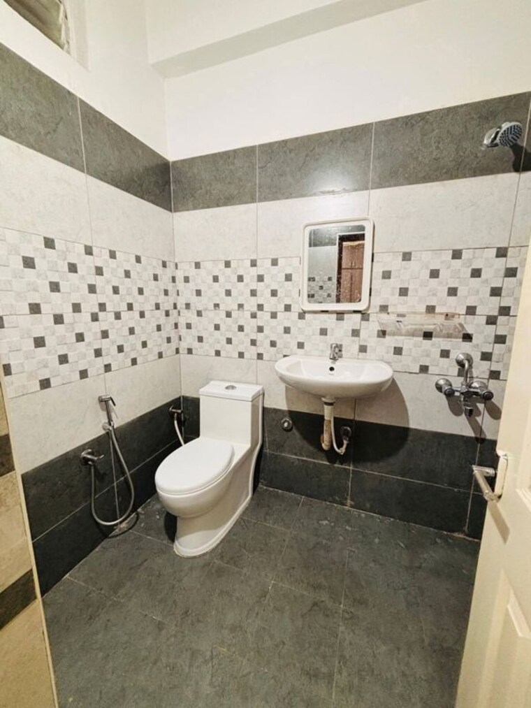 Team Area, kondapur 1 Bedroom 550 Sq.Ft. Apartment In Kondapur Hyderabad 9826449