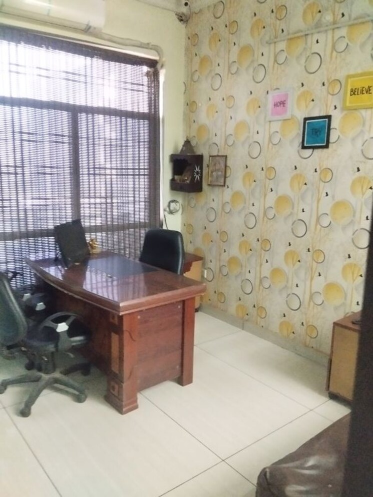 Living Room, vibhuti khand Commercial Office Space 880 Sq.Ft. In Vibhuti Khand Lucknow 9826481