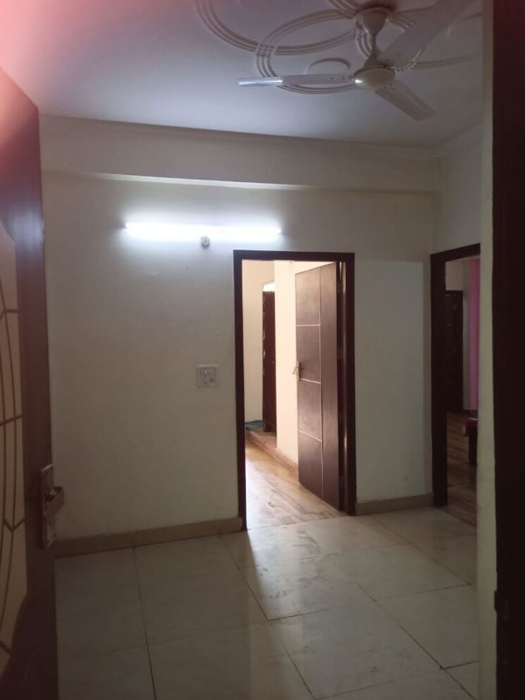 undefined, isp-shivam-plaza 2 Bedroom 60 Sq.Mt. Independent House In Delta I Greater Noida Greater Noida 9826508