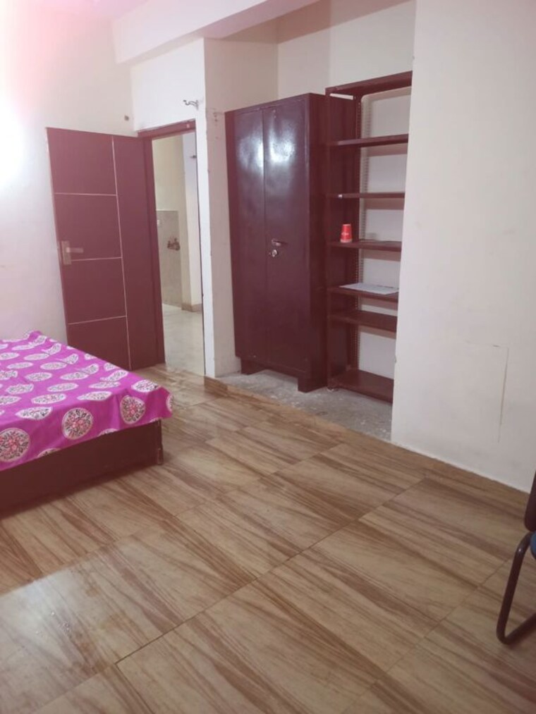 Room, isp-shivam-plaza 2 Bedroom 60 Sq.Mt. Independent House In Delta I Greater Noida Greater Noida 9826508