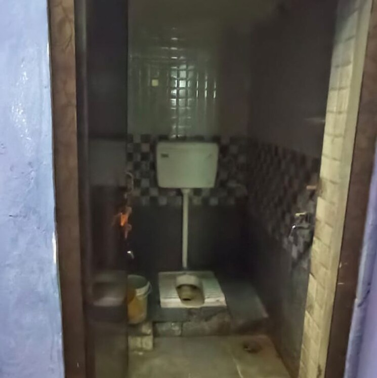 Bathroom, borabanda 1 RK 500 Sq.Ft. Independent House In Borabanda Hyderabad 9826512