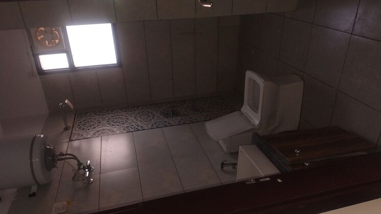 Bathroom, surendra-avenue-69 3 Bedroom 1500 Sq.Ft. Builder Floor In Sector 69 Gurgaon 9826517