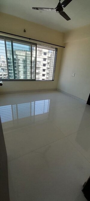 2 BHK Apartment For Rent in Dhanesh SukhVilla, Goregaon West