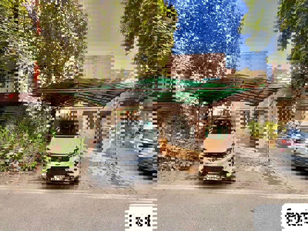 3.5 BHK + Pooja Room,Servant Room,Study Room,Extra Room 2100 Sq.Ft. Villa in Unitech Espace Nirvana Country