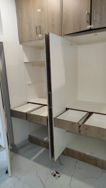 Staircase in 3.5 BHK Villa at Unitech Espace Nirvana Country, Sector 50 – for Rent