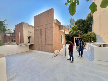 3.5 BHK Villa – Exterior View View at Unitech Espace Nirvana Country, Sector 50 - for Rent