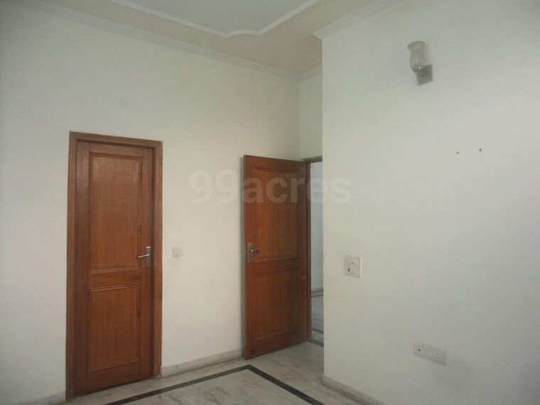 Room, rwa-apartments-sector-47 3 Bedroom 1350 Sq.Ft. Independent House In Sector 47 Noida 9826567