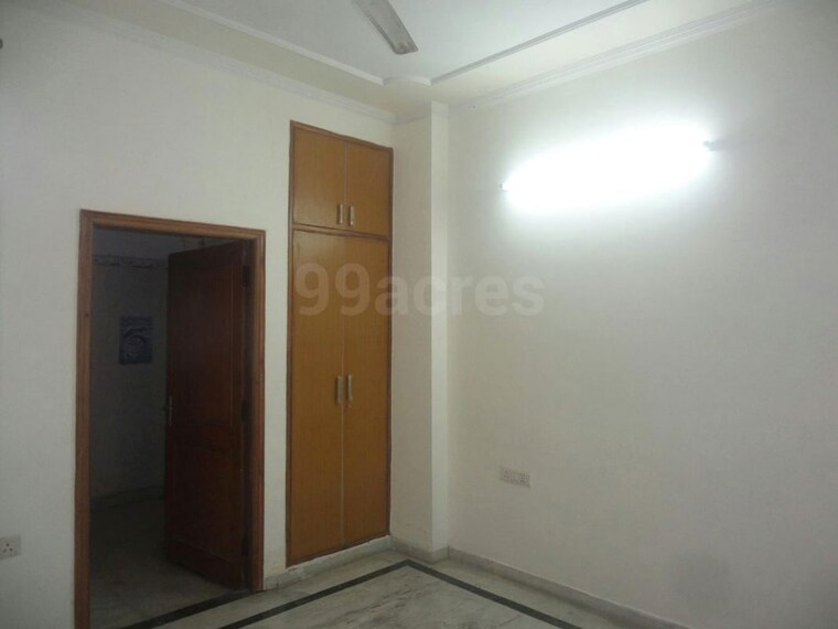 Room, rwa-apartments-sector-47 3 Bedroom 1350 Sq.Ft. Independent House In Sector 47 Noida 9826567