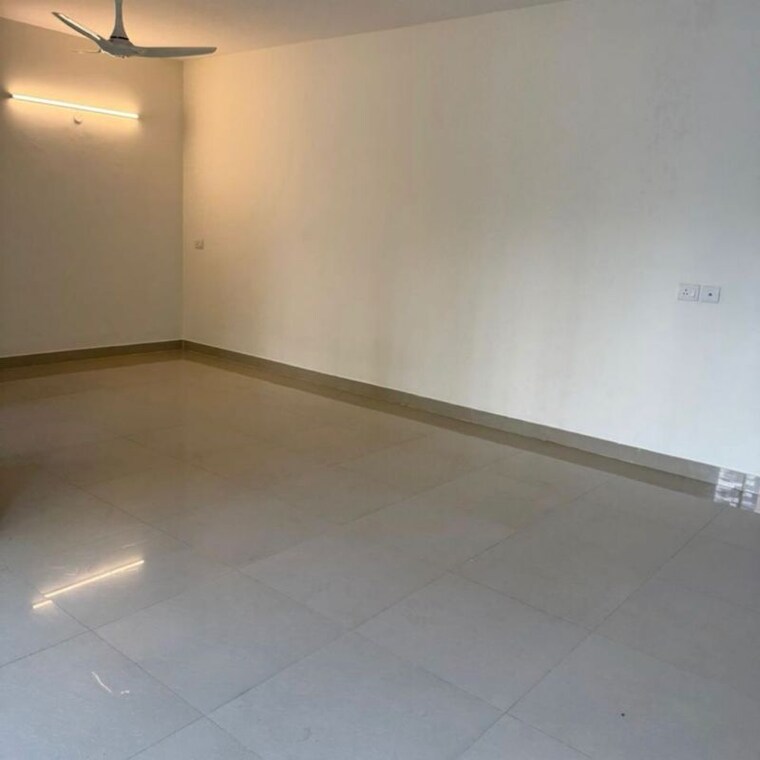 Room, emaar-imperial-gardens 3 Bedroom 2000 Sq.Ft. Apartment In Sector 102 Gurgaon 9826591