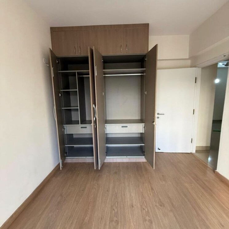 Room, emaar-imperial-gardens 3 Bedroom 2000 Sq.Ft. Apartment In Sector 102 Gurgaon 9826591