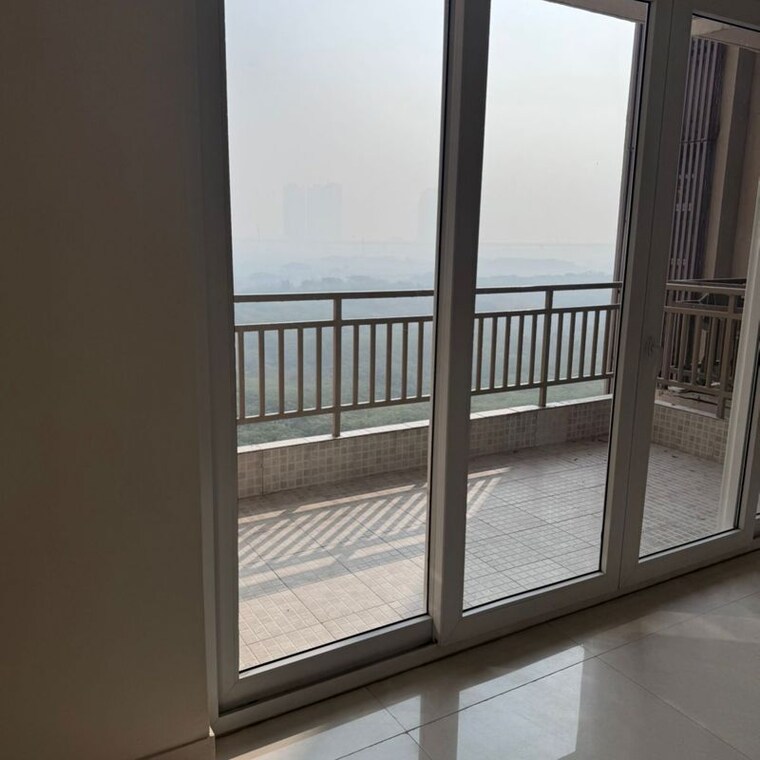 Room, adani-oyster-grande-phase-2 4 Bedroom 3188 Sq.Ft. Apartment In Sector 102a Gurgaon 9826604