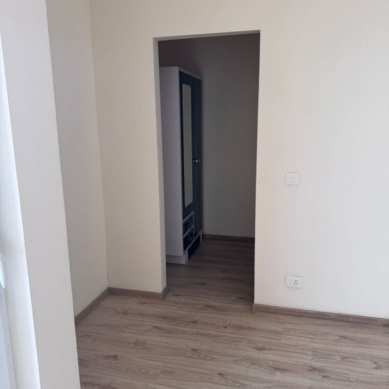 Room, adani-oyster-grande-phase-2 4 Bedroom 3188 Sq.Ft. Apartment In Sector 102a Gurgaon 9826604