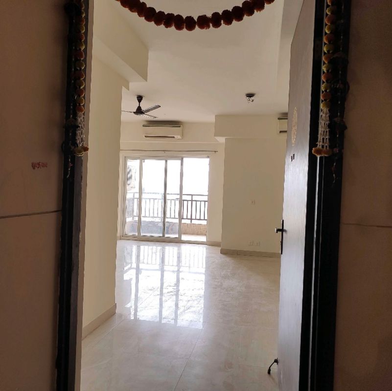 3 BHK + Servant Room Apartment For Rent in Adani M2K Oyster Grande