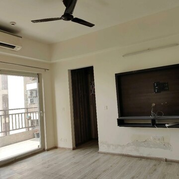 Room in 3 BHK Apartment at Adani M2K Oyster Grande, Sector 102a – for Rent