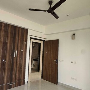 Room in 3 BHK Apartment at Adani M2K Oyster Grande, Sector 102a – for Rent