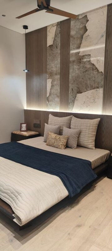 Living Room in 2.5 BHK Apartment at Marathon Montesouth 3, Byculla West – for Rent