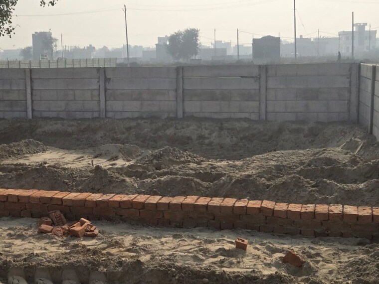 undefined, dadri  100 Sq.Yd. Plot In Dadri Greater Noida 9824309