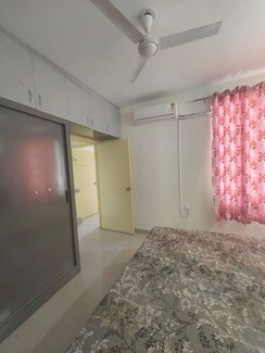 2 BHK Apartment For Rent in Shree Vardhman Green Court