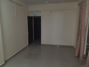 Room in 1.5 BHK Apartment at Udaigiri Apartments, Sector 34 – for Rent