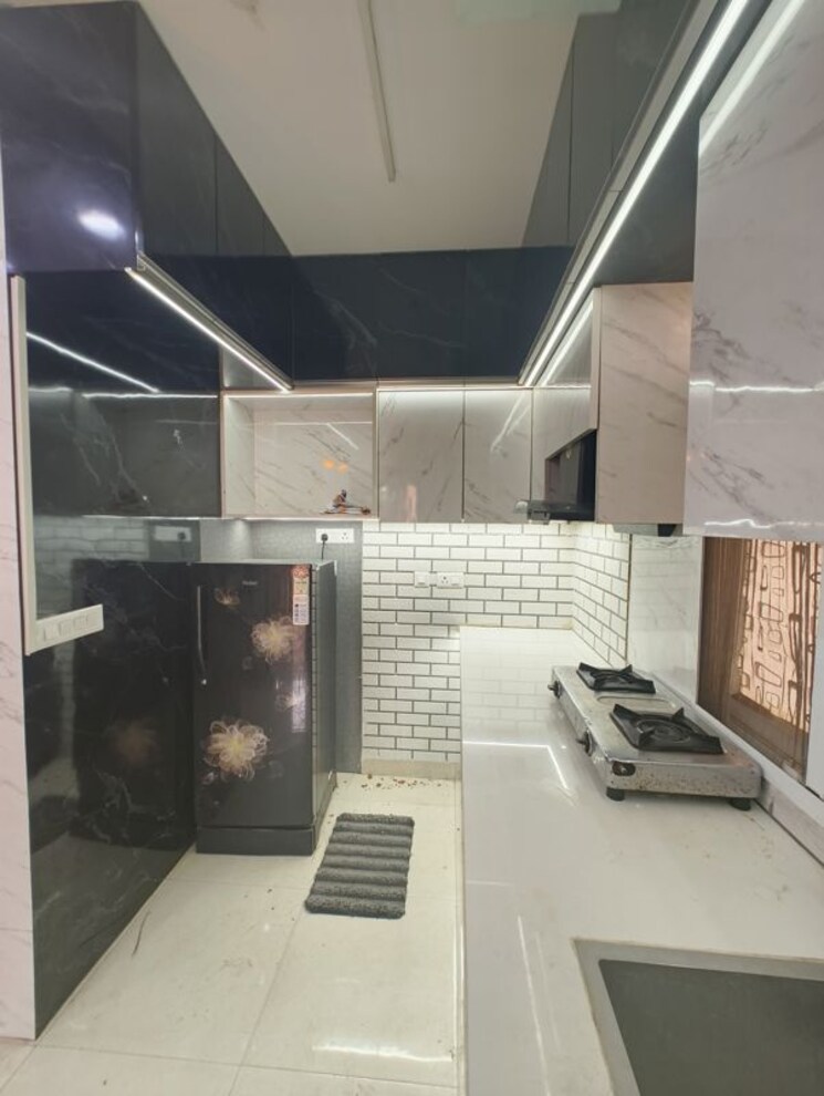 Team Area, signature-global-the-roselia 2 Bedroom 800 Sq.Ft. Apartment In Sector 95a Gurgaon 9826660