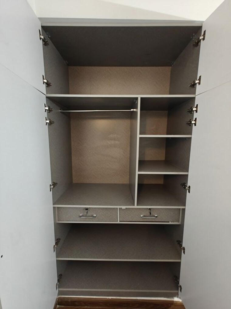 undefined, sector 4 greater noida 3 Bedroom 1675 Sq.Ft. Apartment In Sector 4 Greater Noida Greater Noida 9826655