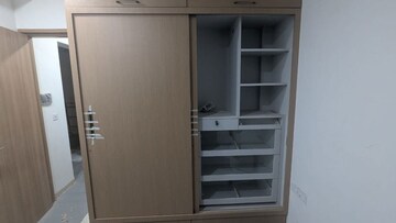 Room in 1 BHK Apartment at Godrej Urban Park, Chandivali – for Rent