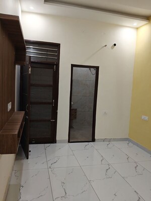 Room in 2 BHK Independent House at Patiala Road – for Sale