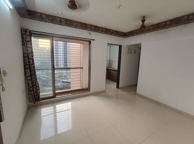 Room, runwal-eirene 1 Bedroom 422 Sq.Ft. Apartment In Balkum Pada Thane 9826681