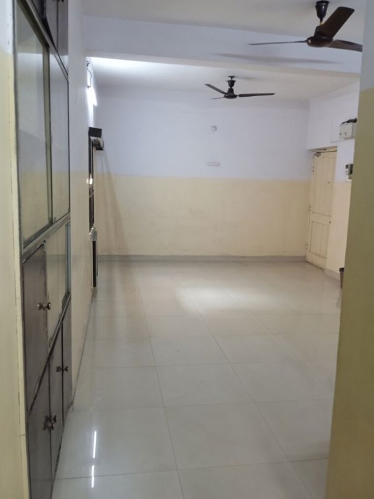 Bathroom, divyasakthi-bhavan 2 Bedroom 915 Sq.Ft. Apartment In Ameerpet Hyderabad 9826722