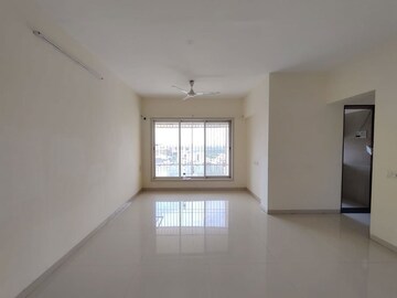 Room in 1 BHK Apartment at Dheeraj Solitaire, Malad West – for Rent